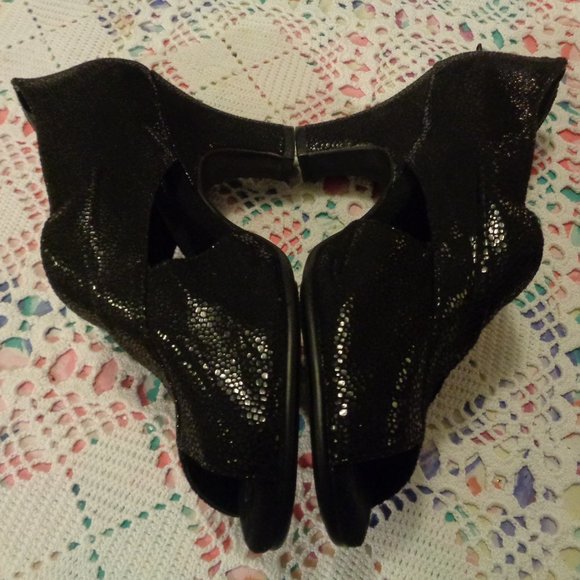 PINUP AESTHETIC RETRO ST ARESOLES SEMI SHINE PATTERN CLOTHE ZIP UP PUMP … - Picture 4 of 9